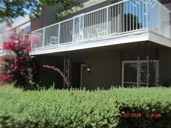 1112 Tam O Shanter , Las Vegas, NV 89109