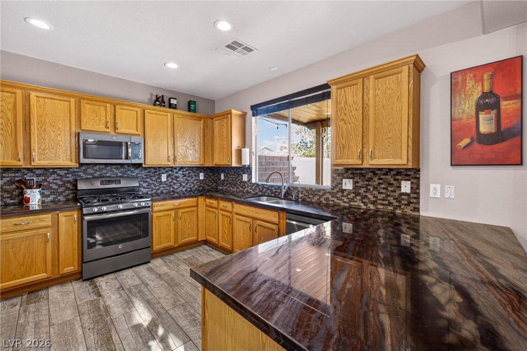 9682 Lightheart Avenue , Las Vegas, NV 89148 Main Photo