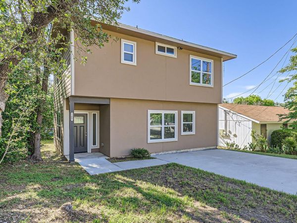 11007 Elm ST, Jonestown, TX 78645