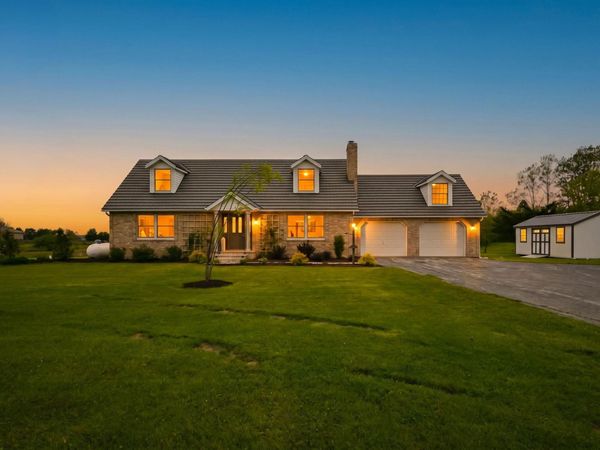 7228 N Meridian Road, Uniondale, IN 46791