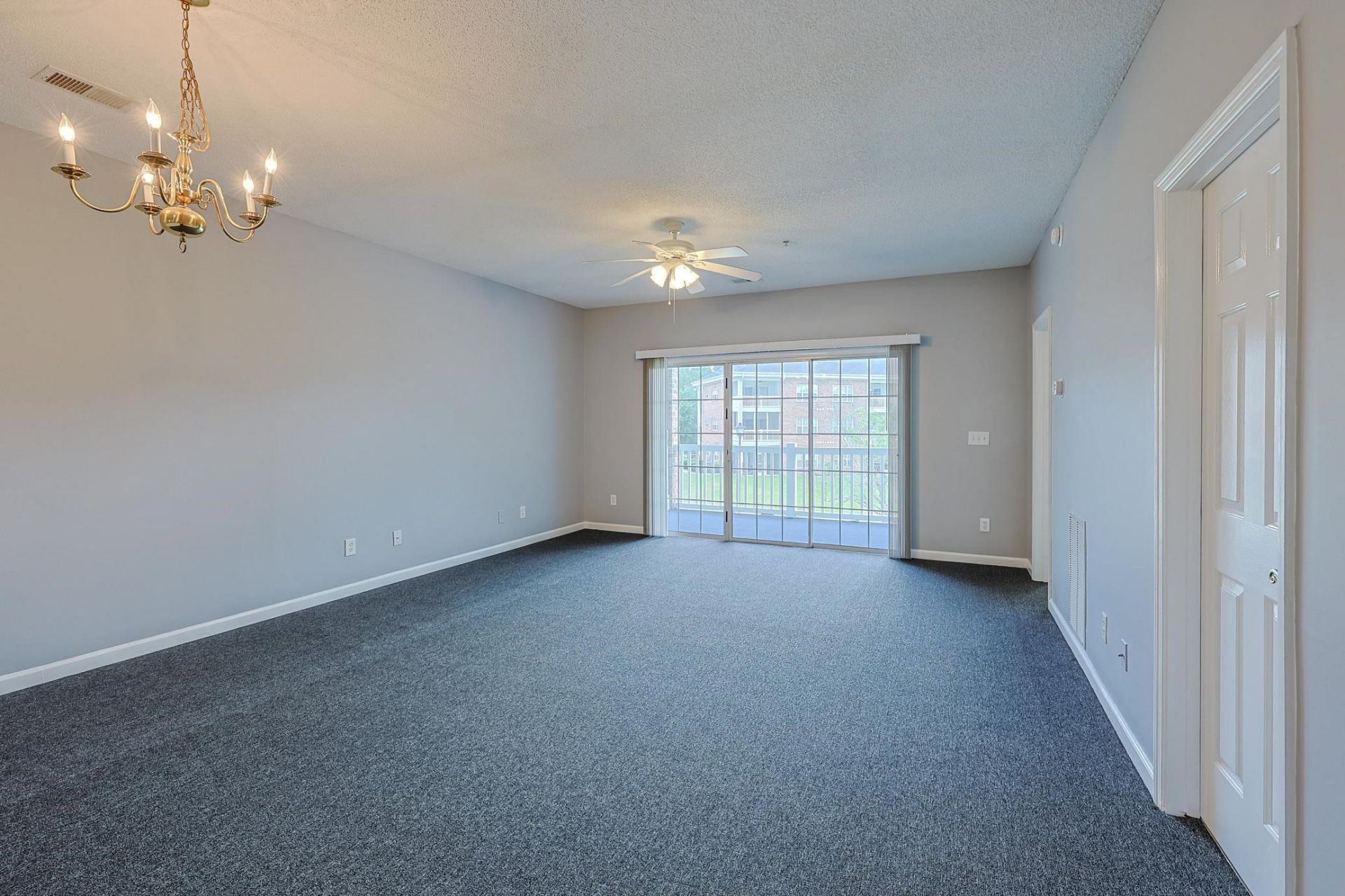 3935 Gladiola Ct.  Photo 6
