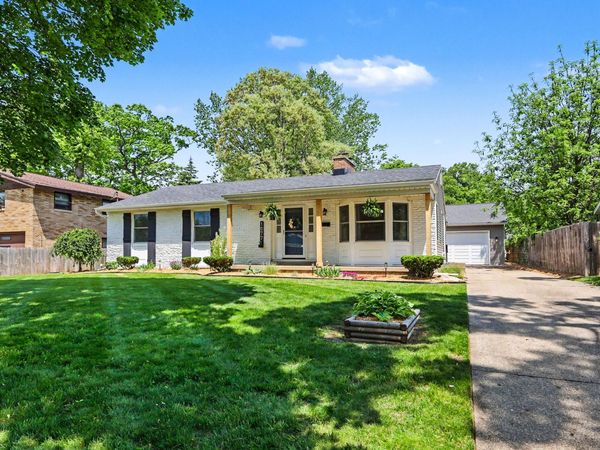 1077 Cricklewood Street SW, Wyoming, MI 49509