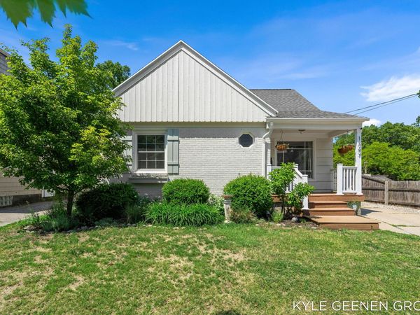 1347 Fisk Road SE, Grand Rapids, MI 49506