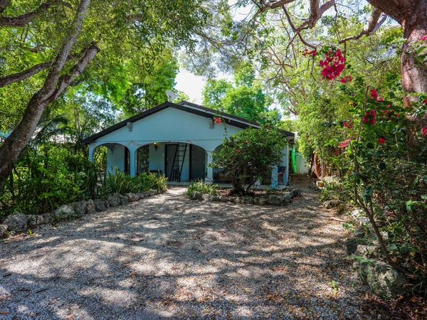 145 Casa Court Drive, Tavernier, FL 33070
