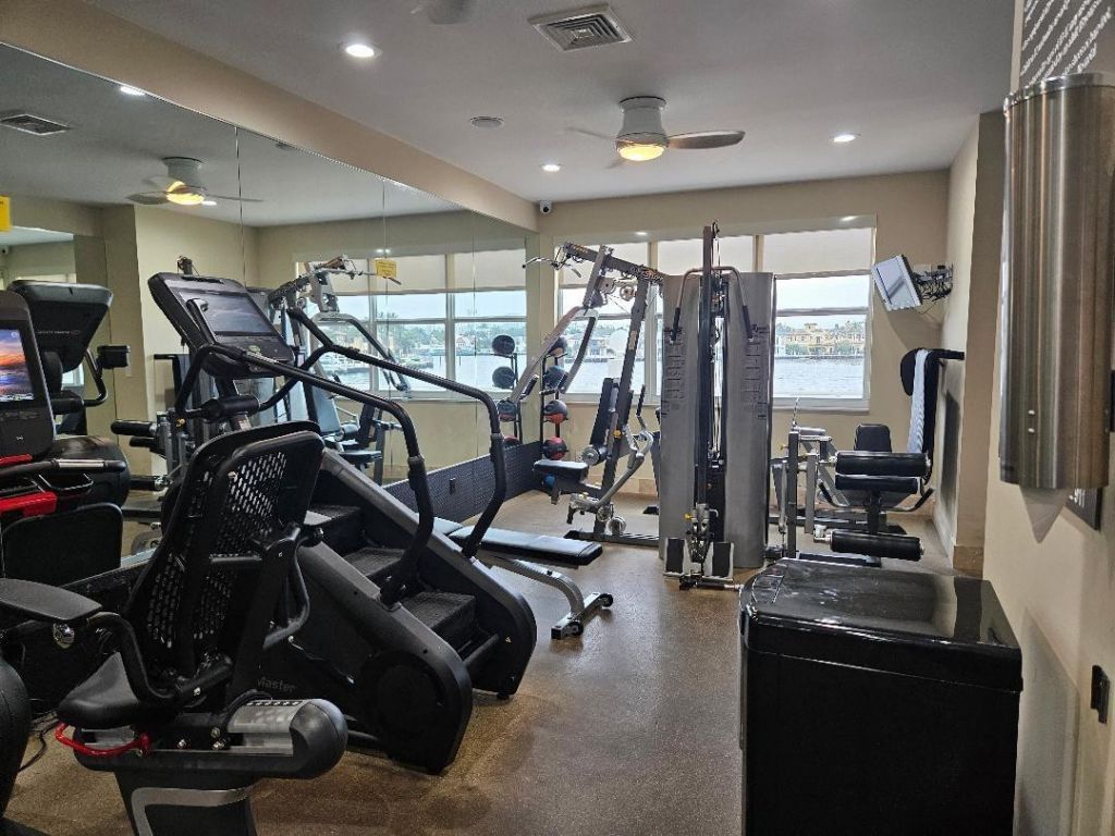 511 Bayshore Drive, Unit 405, Fort Lauderdale, FL 33304 Photo