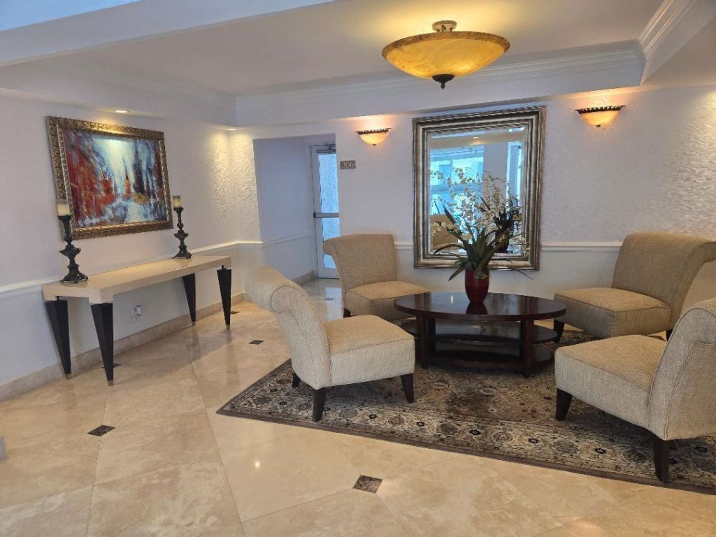 511 Bayshore Drive, Unit 405, Fort Lauderdale, FL 33304 Photo