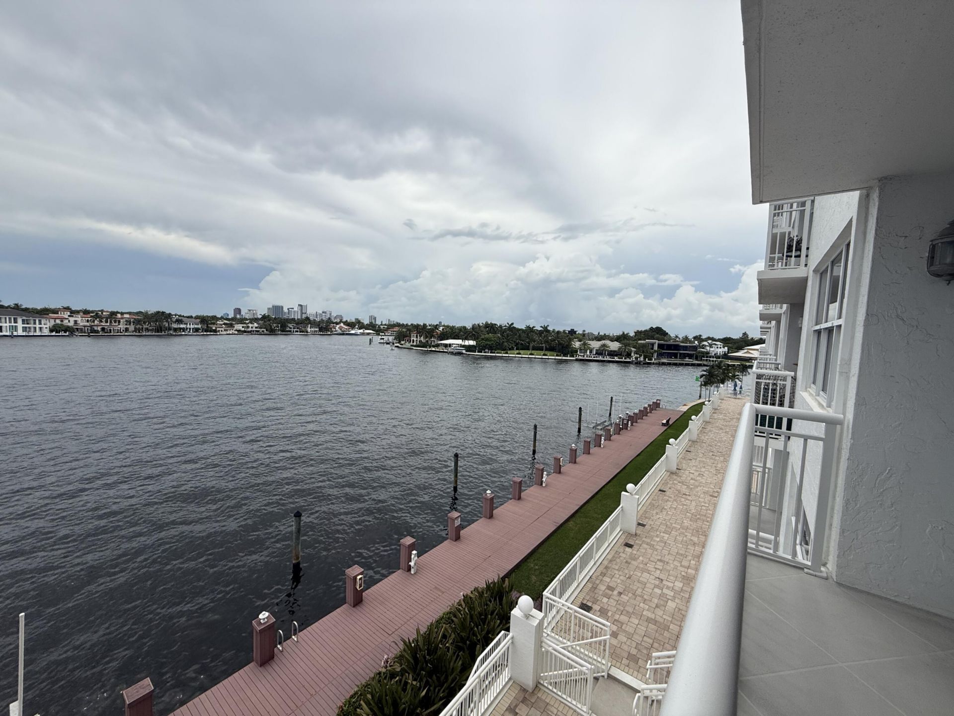 511 Bayshore Drive, Unit 405, Fort Lauderdale, FL 33304 Photo