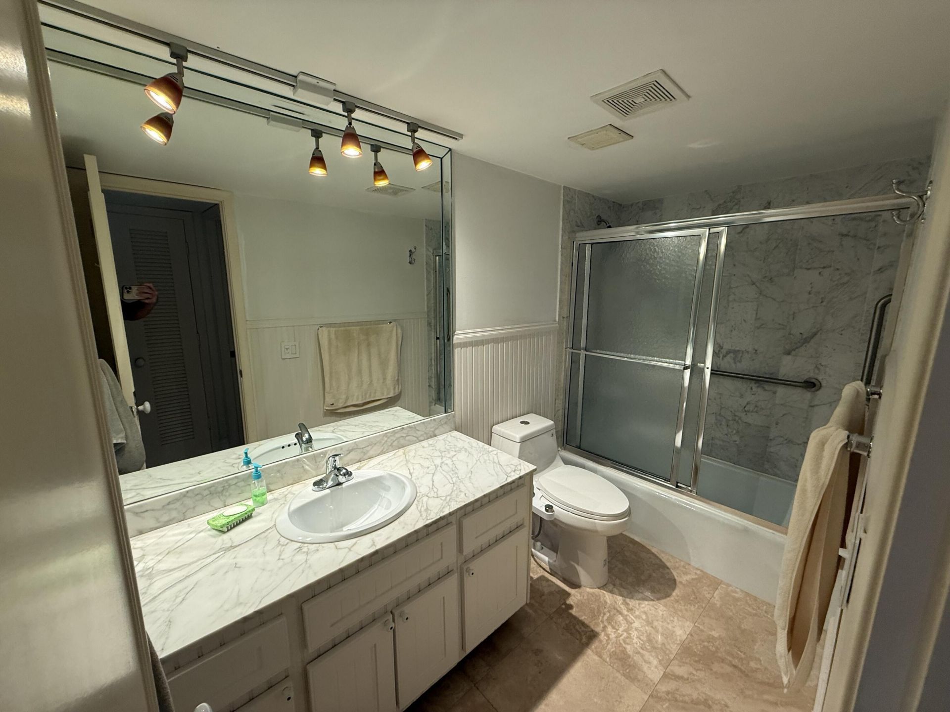 511 Bayshore Drive, Unit 405, Fort Lauderdale, FL 33304 Photo
