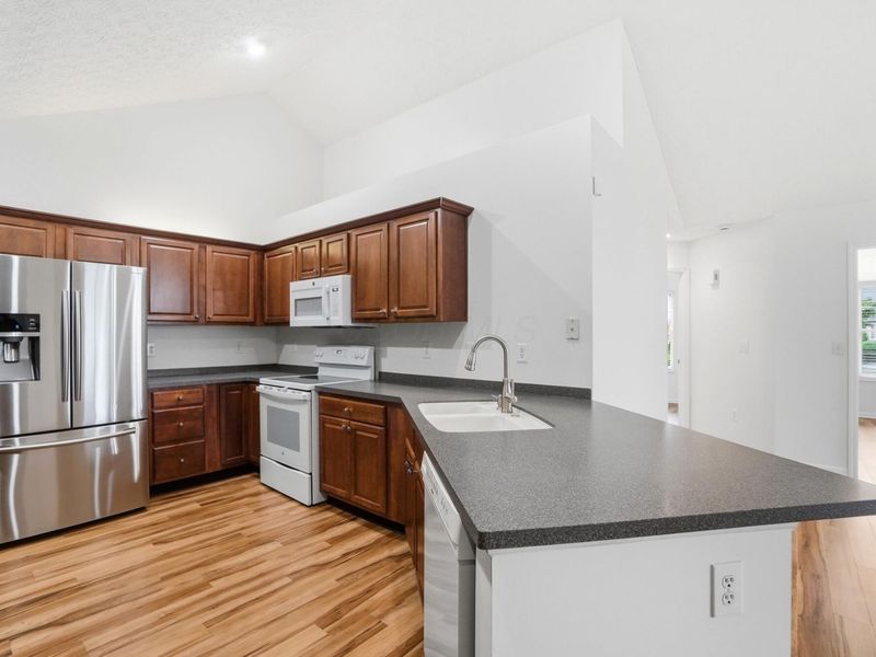 7267 Falls View Circle, Delaware, OH 43015 Photo 23
