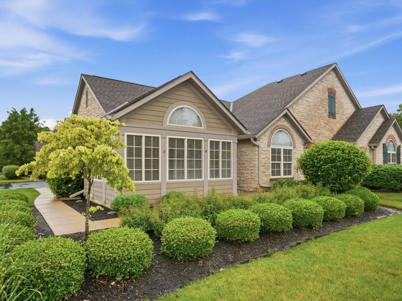 7267 Falls View Circle, Delaware, OH 43015 Photo 4