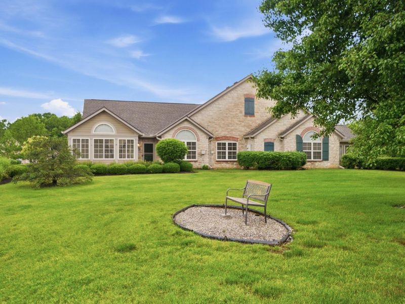 7267 Falls View Circle, Delaware, OH 43015 Photo 6