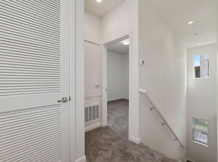 191 Log Pond Ln, Sacramento, CA 95818 Photo
