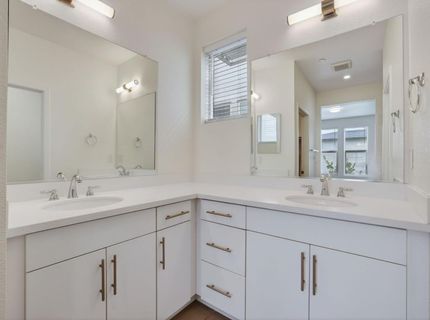 191 Log Pond Ln, Sacramento, CA 95818 Photo
