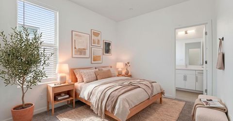 191 Log Pond Ln, Sacramento, CA 95818 Photo