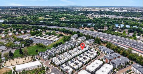 191 Log Pond Ln, Sacramento, CA 95818 Photo