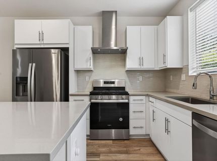 191 Log Pond Ln, Sacramento, CA 95818 Photo