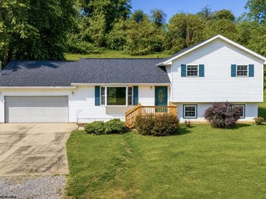 193 Meldahl Place, Washington, WV 26181
