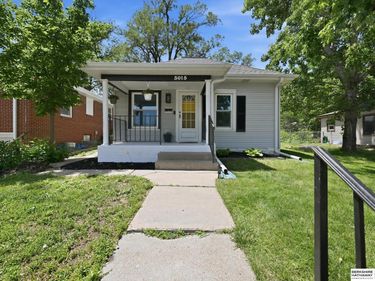 3015 S 12th Street , Lincoln, NE 68502