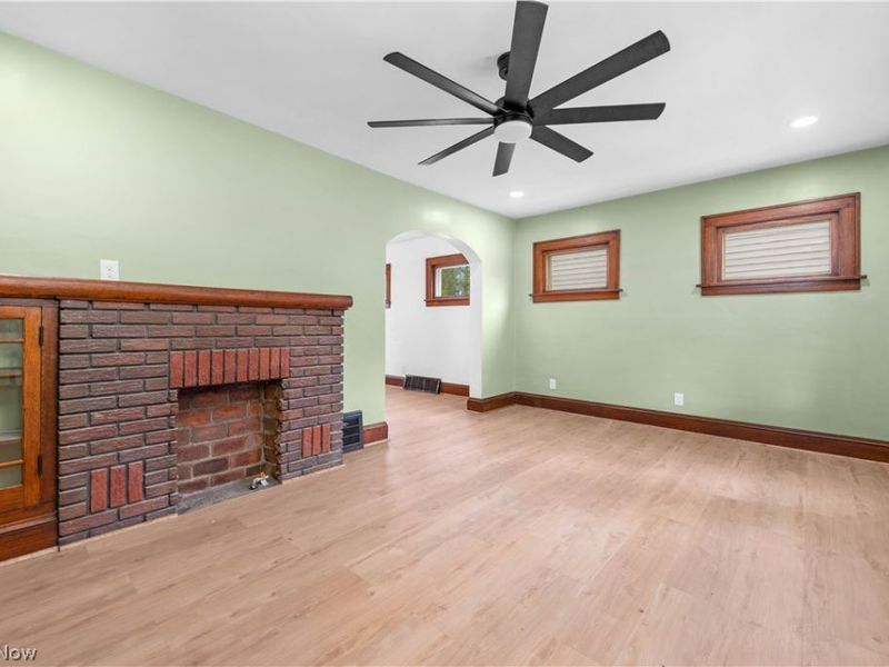 4418 Broadale Road, Cleveland, OH 44109 Photo 2
