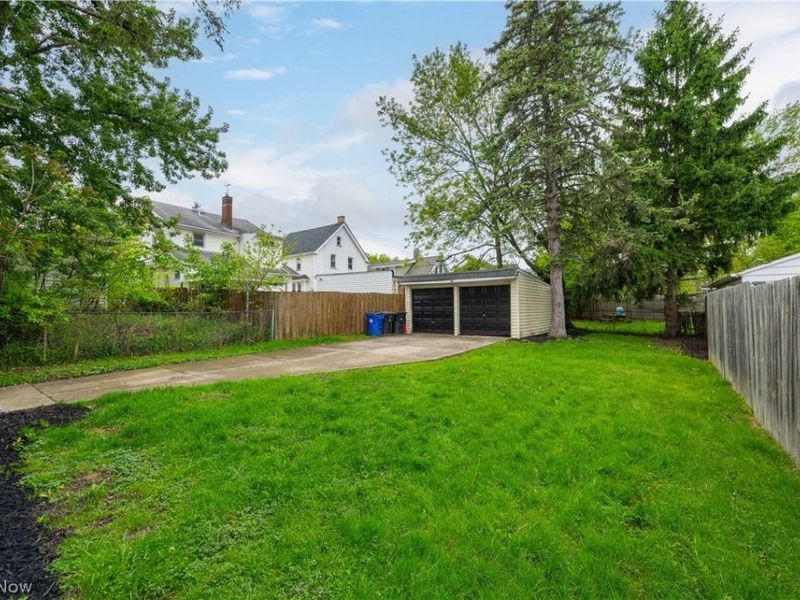 4418 Broadale Road, Cleveland, OH 44109 Photo 27