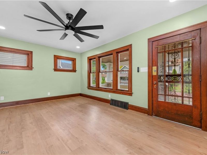 4418 Broadale Road, Cleveland, OH 44109 Photo 5