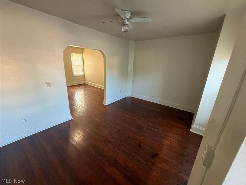 15416 Waterloo Road, Cleveland, OH 44110 Photo 3