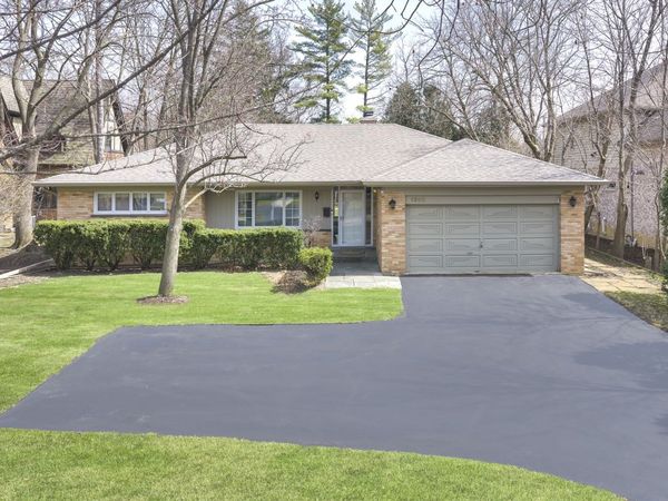 1305 Stratford Road , Deerfield, IL 60015