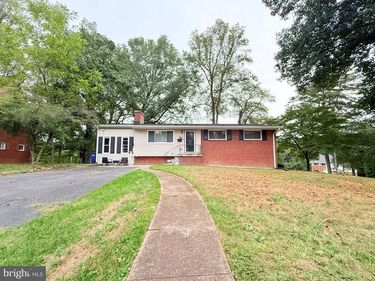 6910 FERN PLACE , ANNANDALE, VA 22003