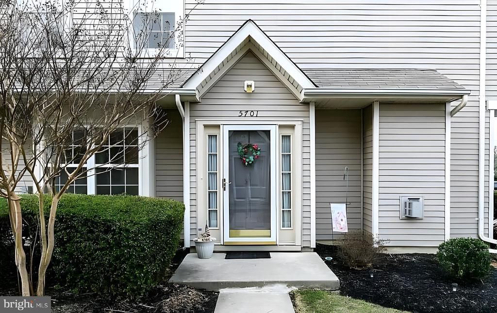 5701 Essex Lane, Mount Laurel, NJ 08054 Main Photo