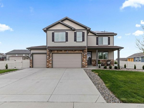 10359 Chinook Street , Longmont, CO 80504