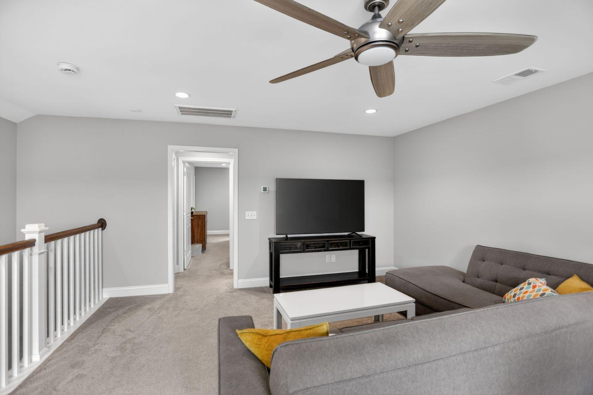 300 Autumn Azalea Way Photo 8