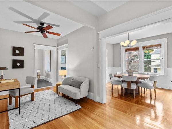 9 Verndale Street, Unit 2, Brookline, MA 02446