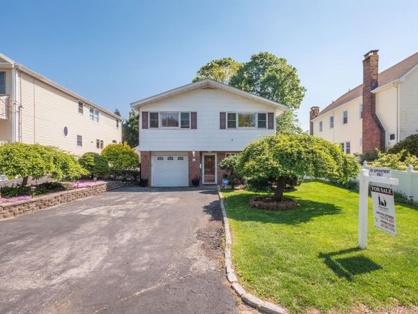 31 Stevenson Avenue, Scarsdale, NY 10530