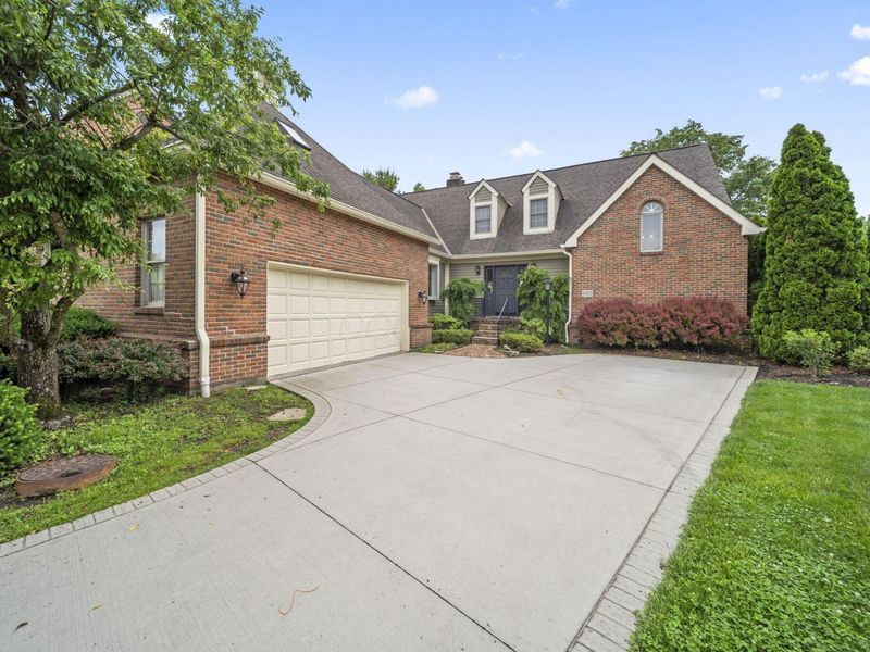 9083 Moors Place N, Dublin, OH 43017 Photo 2