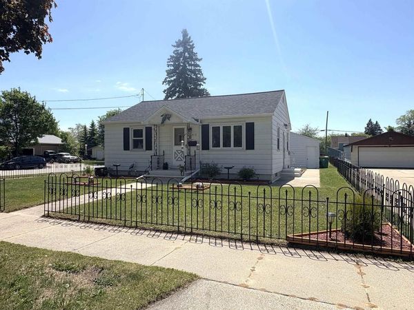 1618 CHICAGO STREET, Green Bay, WI 54304