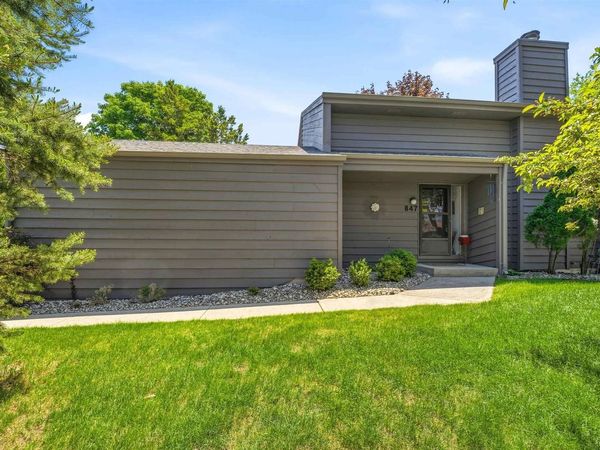 847 E WINDFIELD PLACE, Appleton, WI 54911