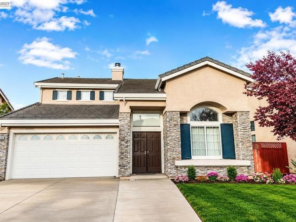 15100 Shining Star Ln, San Leandro, CA 94579