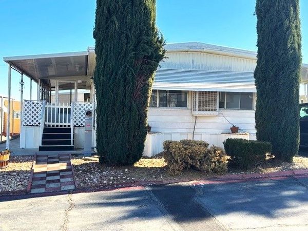 7425 Church Street, Unit 76, Yucca Valley, CA 92284