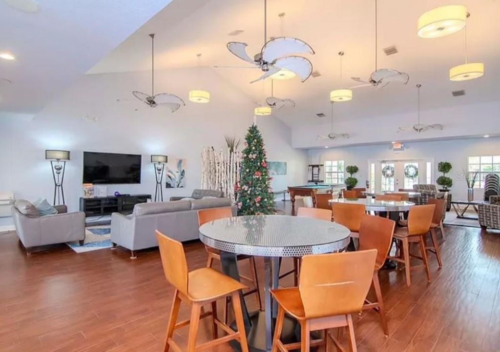 184 Pompano Drive Se, Unit D, Saint Petersburg, FL 33705 Photo