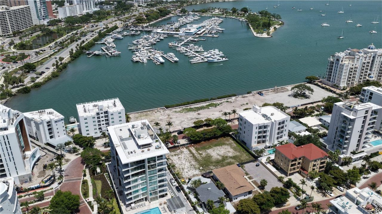 621 Golden Gate Point, Sarasota, FL 34236 Photo