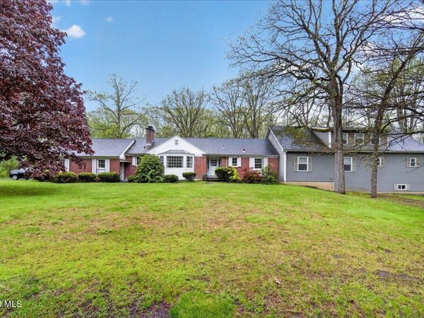 6 Sage Hill Lane, Menands, NY 12204