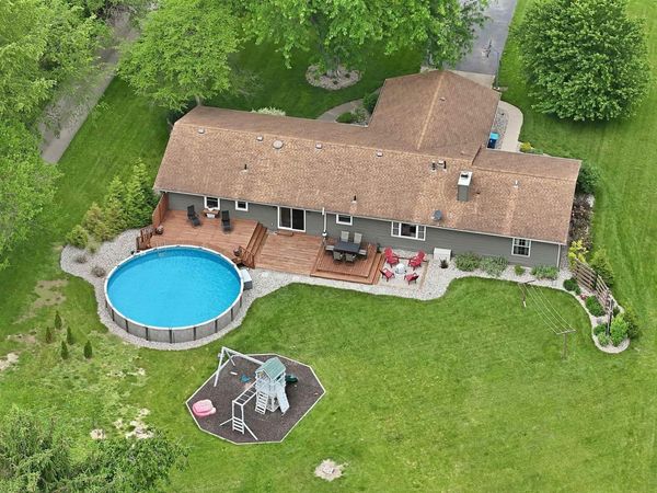 9804 Gerig Road, Leo, IN 46765