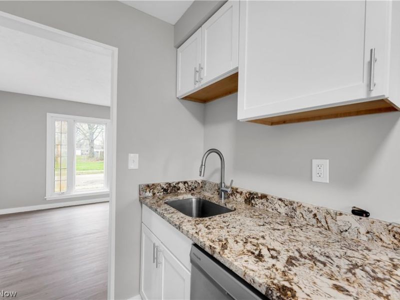 12804 Kirton Avenue, Cleveland, OH 44135 Photo 11