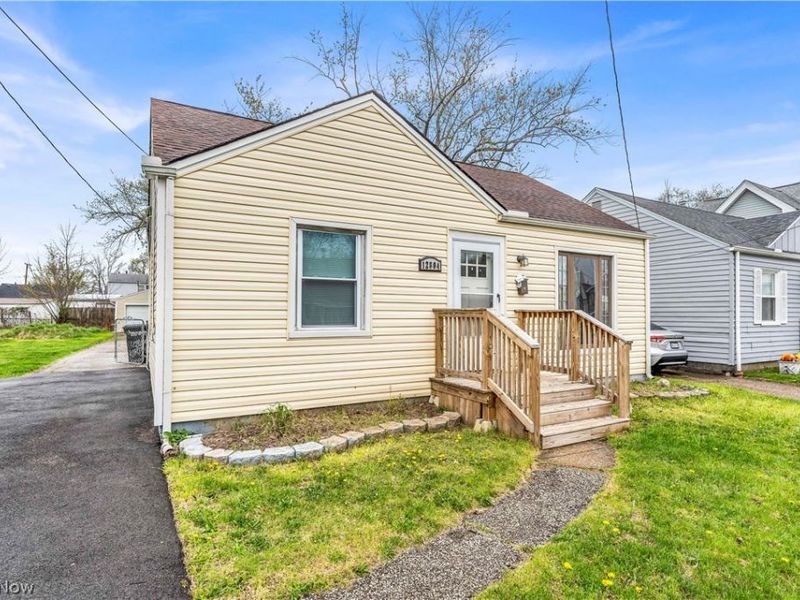 12804 Kirton Avenue, Cleveland, OH 44135 Photo 2