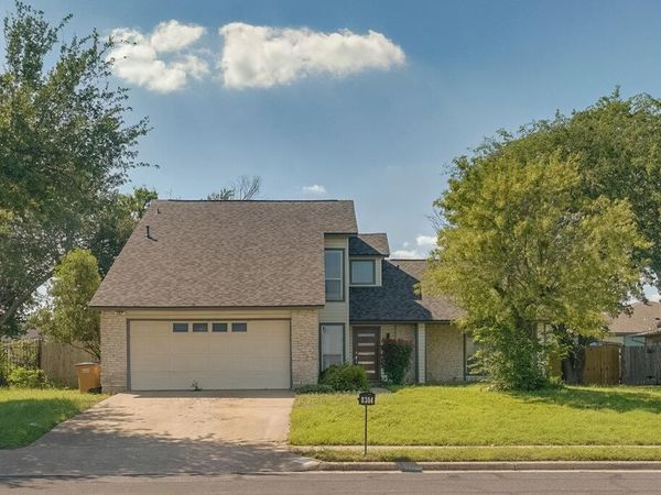 8304 Furness DR, Austin, TX 78753