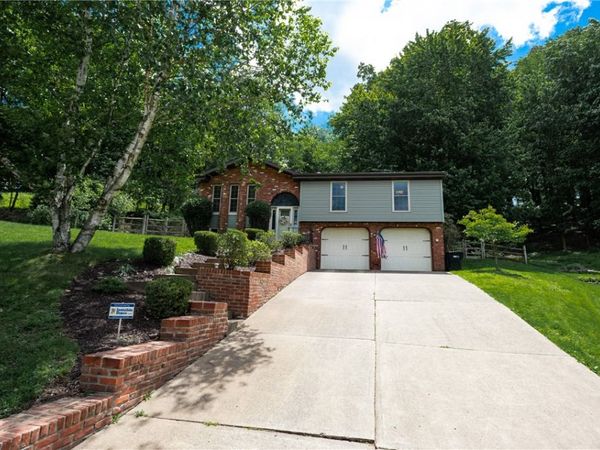 110 Hawk Dr, Glenshaw, PA 15116