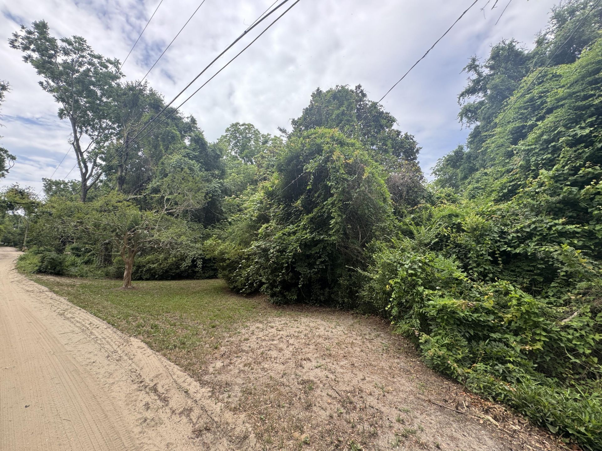 1327 North And South Road Photo 8