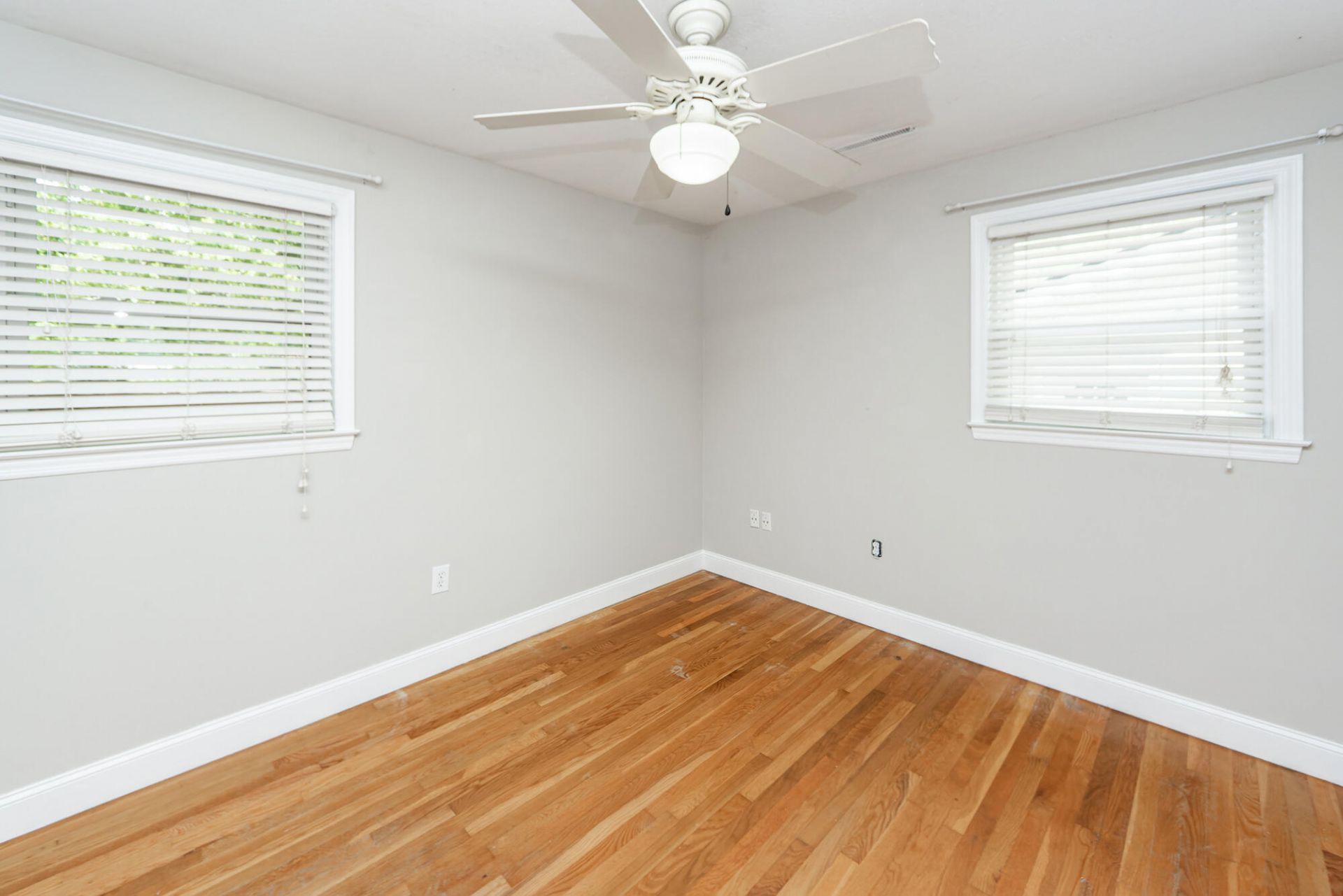 838 Fred Street Photo 26