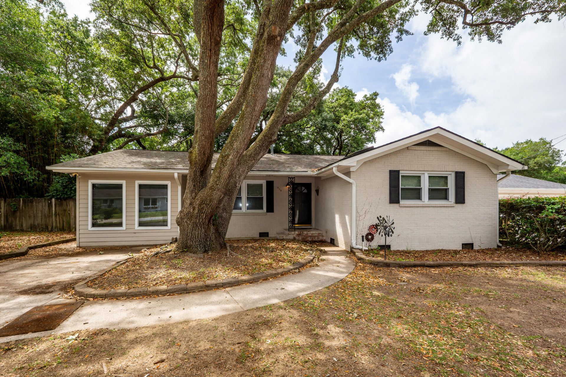 838 Fred Street Photo 36