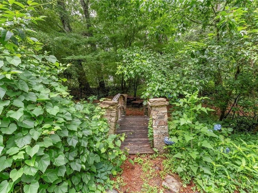 Property Image 44